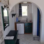 Stella Naxos Island Aparthotel
