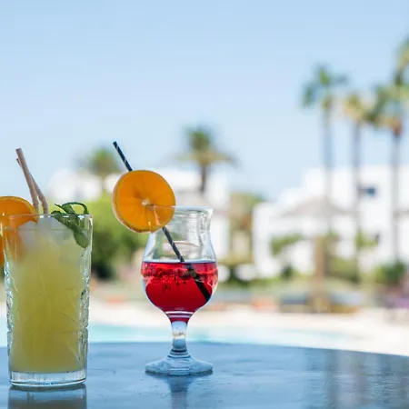 Stella Naxos Island Apartmanhotel 3*